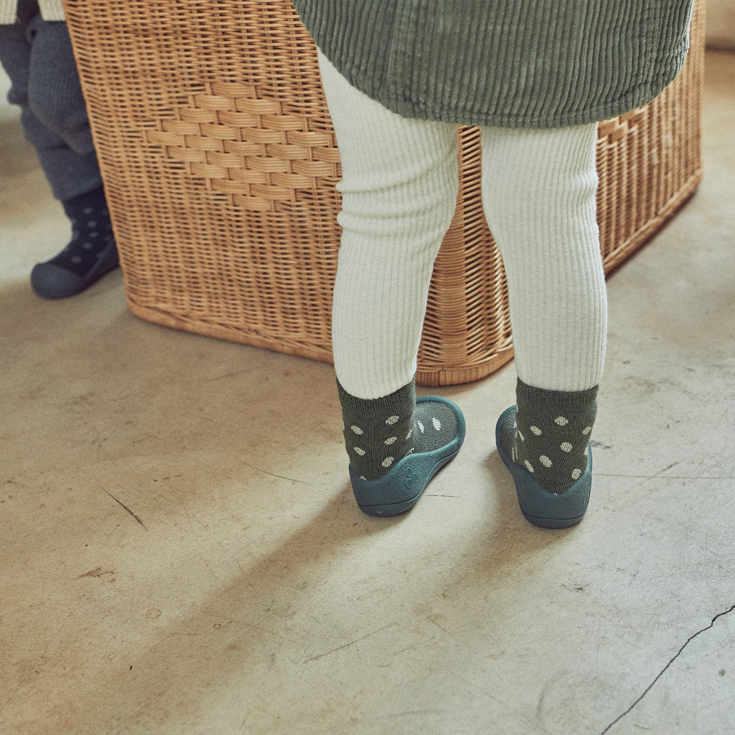 Dot Dot Khaki